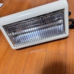 お取引決まりました！山善 電気ストーブ 400W 電気ヒーター 