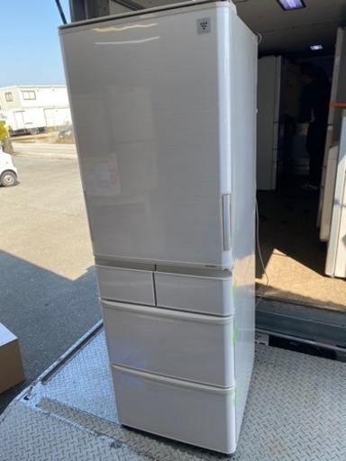 北九州市内配送無料　保証付き　シャープ SHARP SJ-PW42A-C [プラズマクラスター冷蔵庫 （424L・どっちもドア） 5ドア ベージュ系/サクラベージュ]