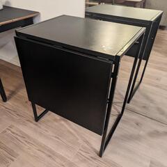 IKEAの伸長式テーブル。 パソコンデスクにも！