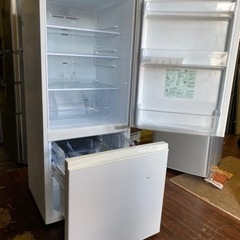 北九州市内配送無料 保証付き AQR-18G-W 冷蔵庫 ミルク [2ドア /右開き