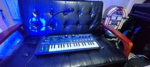 商談中】Novation MiniNova シンセサイザー Novation(ノベーション 
