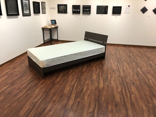 家具の大処分市‼　マット付きSベッド　ブラウン色　期間限定特別価格