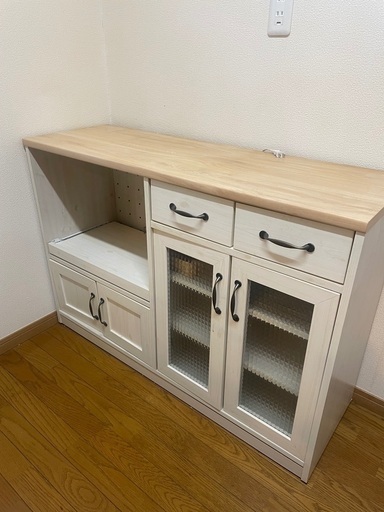 使用2年 美品 ニトリ  レンジボード カントリー調　キッチンボード