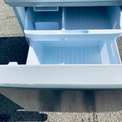 ♦️SHARPノンフロン冷凍冷蔵庫 【2017年製 】SJ-W351C-S