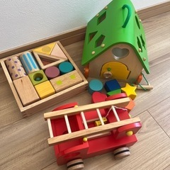 木のおもちゃ  知育玩具