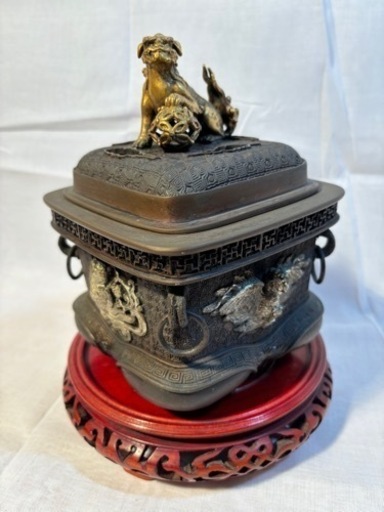 香炉重さ≒3.6㎏高さ≒19㎝炉蓋幅≒14㎝