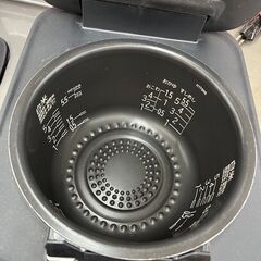 11/10 値下げ🍚新生活にも🍚5合炊飯器 圧力 スチームIHジャー HITACHI 日立🍚RZ-V100DM 2020年式🍚1925