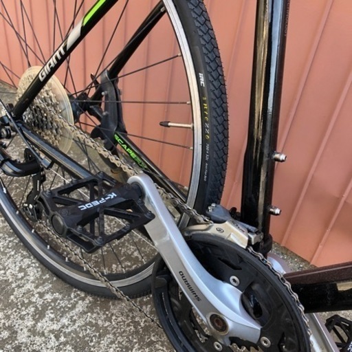 取引中終了しました【値下げしました】GIANT エスケープRX タイヤ