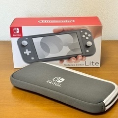 Nintendo Switch Lite本体とケース