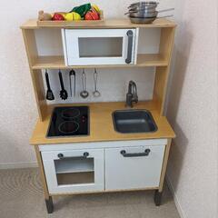 IKEA おままごとキッチン 食器棚
※直接お引取希望　大阪市内