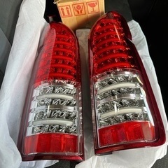 ヴァレンティ LEDテール　ほぼ未使用