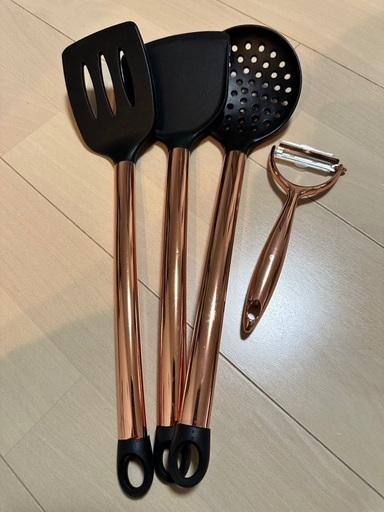 【未使用】海外輸入　レアなピンクゴールドのキッチンツール