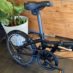 【DAHON Hit チェーン新品！】アルミフレーム　6段変速　20インチ折りたたみ自転車　マットブラック×オレンジ