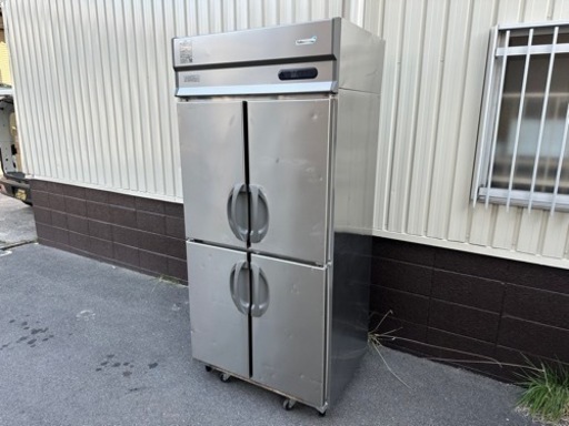 フクシマ　業務用　縦型冷凍庫　６０６L　厨房　飲食店　１００V　URN-094FM6-F