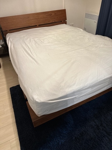 ダブルベッド
