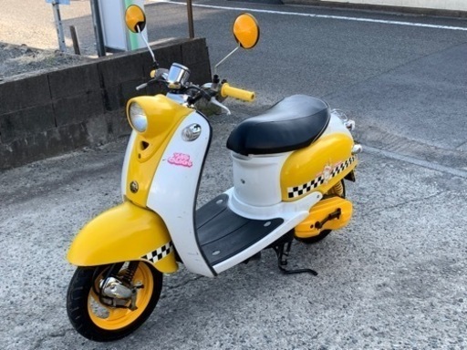 神奈川県藤沢市発。ヤマハ　ビーノSA10J。宇多田ヒカル限定2,000台。フル整備後にカスタム。