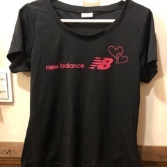 ニューバランス　Tシャツ