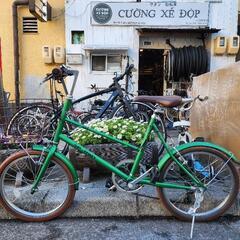 ミニベロ自転車　２０インチ　６変速　カゴ　付き　緑　配達可能