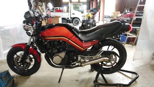 スズキ　GS250FW