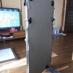 TOSHIBAズボンプレッサーです