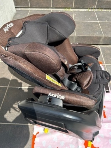 ISOFIX チャイルドシート　Aprica フラディア