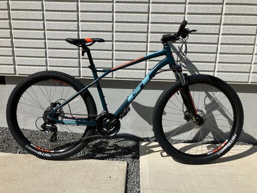 【さらに値下げしました】購入後約２か月半　GT　マウンテンバイク　MTB　AGGRESSOR EXPERT （アグレッサー　エキスパート）　2023モデル　油圧ディスクブレーキ　サイズM　スレートブルー　走行100km未満 乗った回数４回 新車価格82,500円(税込) 近隣配達あり