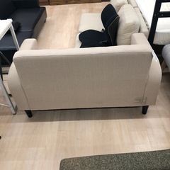 シンプルなコンパクトソファーのご紹介！！