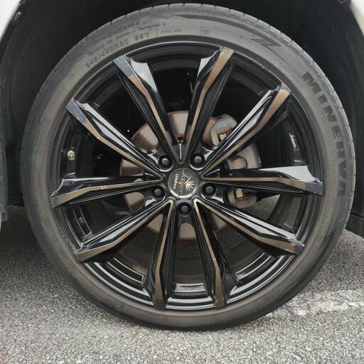 トヨタ　５穴　20インチ　ホイール　kranze Graben