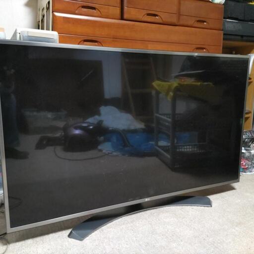 49インチ4K液晶テレビ