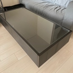 【売約済】IKEA ガラストップ ローテーブル RAMVIK