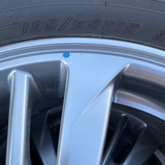 取引中‼️スタッドレスタイヤ 195/65R15