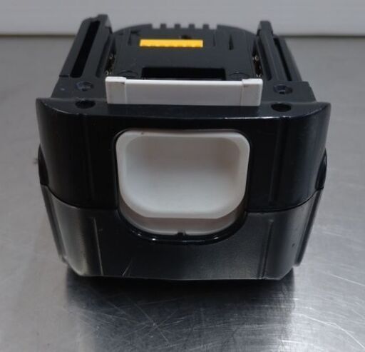 中古品 Makita マキタ 14.4V3.0AhLi-ionバッテリー BL1430B