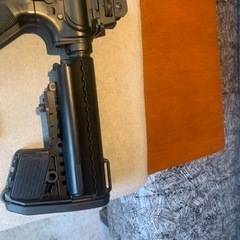 電動ガン、18歳以上