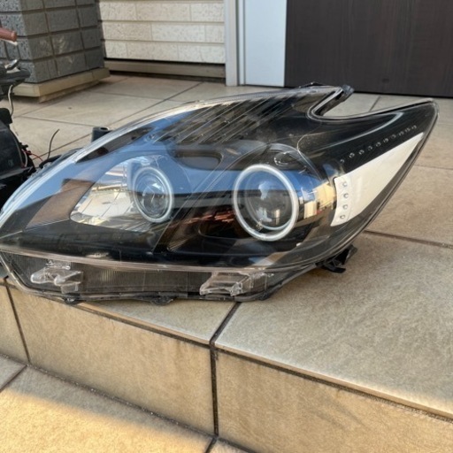 プリウスヘッドライト、イカリング 50プリウス前期 ヘッドライト