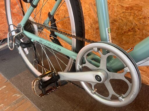 SUAVE 28インチ アルミフレームクロスバイク