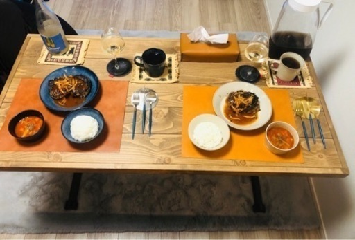 取引中】民泊、上京など、黒と茶色を基調にした家具セット、ベッド