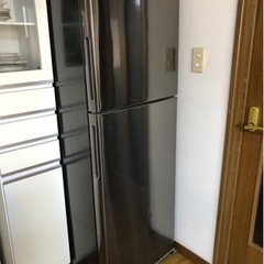 ①【SHARP 2022年製】225L冷蔵庫