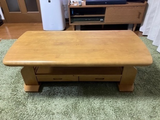 天然木のセンターテーブル引出し付き