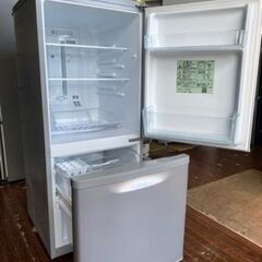 市内配送無料　パナソニック Panasonic NR-B149W-S [冷蔵庫 （138L・右開き） 2ドア シルバー]