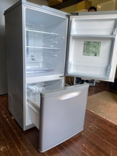 市内配送無料 パナソニック Panasonic NR-B149W-S [冷蔵庫 （138L・右  