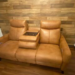電動リクライニングソファー キャメル 三人掛け ミルクリーク