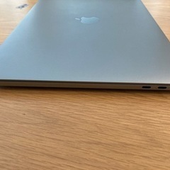 MacBook pro 2018, 13inch corei7 メモリ16g