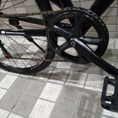 ☆18日㈪まで3,000円引き😆🎵美車❗前後タイヤ新品✨アルミフレーム　700C　6段変速クロスバイク