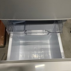 MITSUBISHI　146L冷蔵庫　MR-P15ED-KW 2019年製