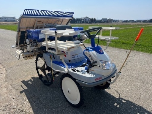 イセキ 4条植 田植機 PQZ4-DULF パワステ さなえ Zロータ 8.8馬力 施肥機　こまきちゃん