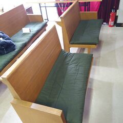 木製ベンチ　ハーフサイズ（教会の礼拝堂で使用していたもの）