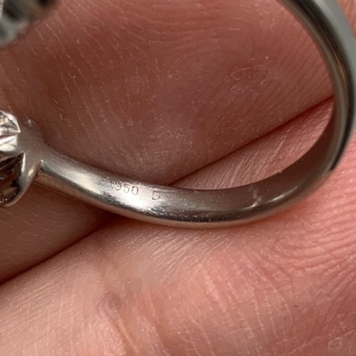 Pt950 プラチナ950 ダイヤモンドリング フラワー V型リング