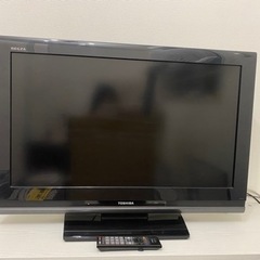 TOSHIBA REGZA 32インチ液晶テレビ(リモコン・配線付き)