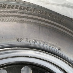 ハイエース夏タイヤ195/80R15 4本セットホイールキャップ付　
