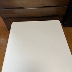 白いテーブル　机　勉強机　折り畳みテーブル　一人暮らしテーブル　...